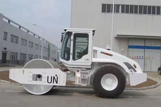 世界有我，山推助力聯(lián)合國(guó)維和任務(wù)。